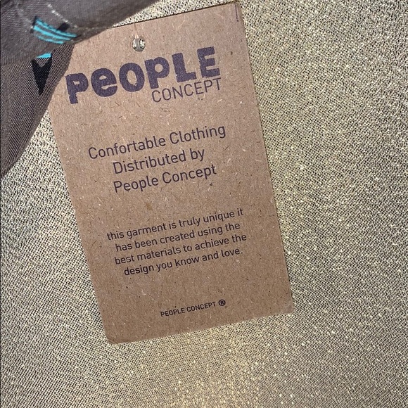 NWT People Concept Button Down Top - Large - Picture 5 of 8